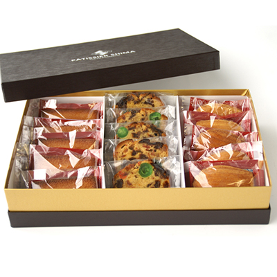 一流パティシエのケーキと焼き菓子 Amazon.co.jp: 一流パティシエのケーキと焼き菓子 : 河田勝彦